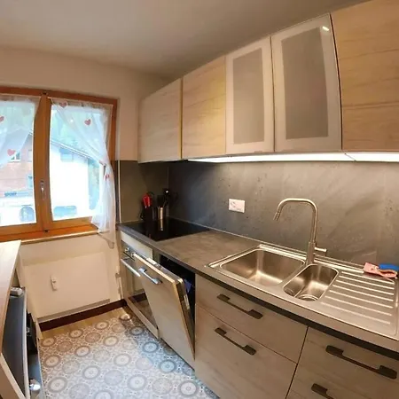 Centre 1, Au Coeur Du Village De Apartamento